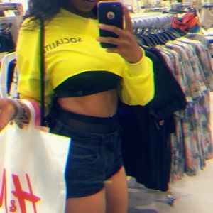 Lime yellow/green crop shirt